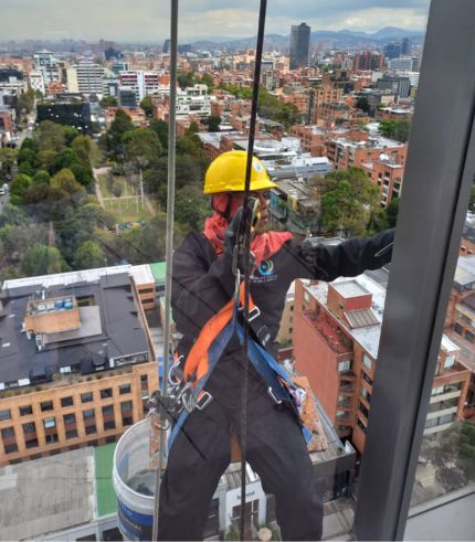 limpieza de fachadas de edificios en bogota