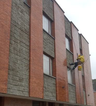 limpieza de fachadas exteriores en bogota